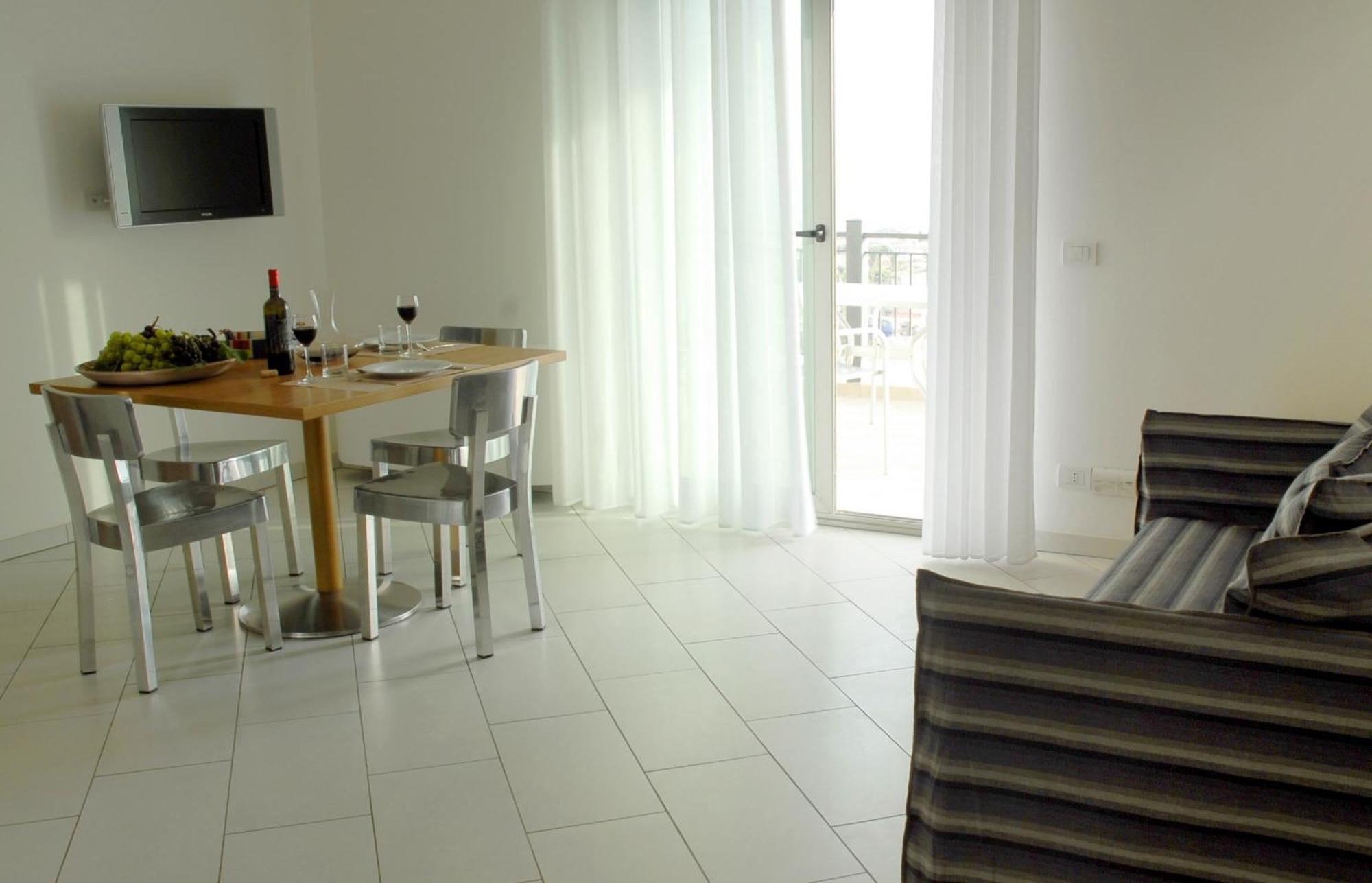 Sikelika Residence Sul Mare Scoglitti Kültér fotó